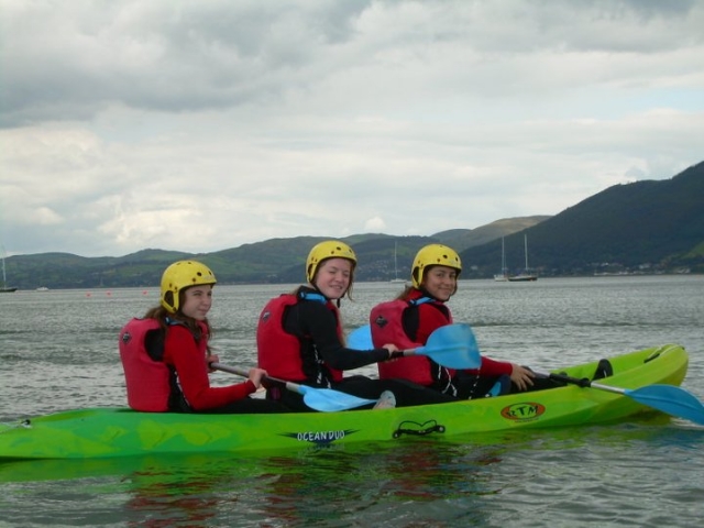  Canoe excursions 